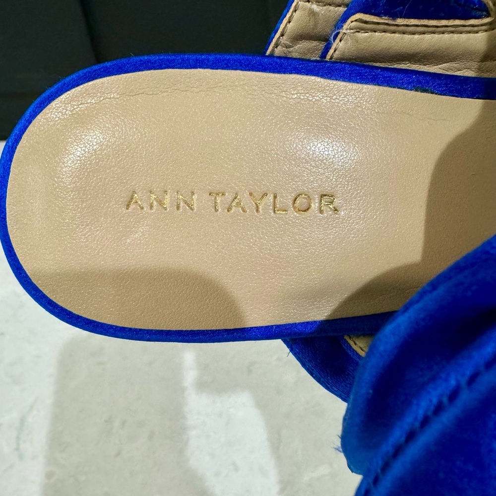 BRAND NEW! Ann Taylor royal blue satin high heel sandals with bows. - Picture 7 of 10